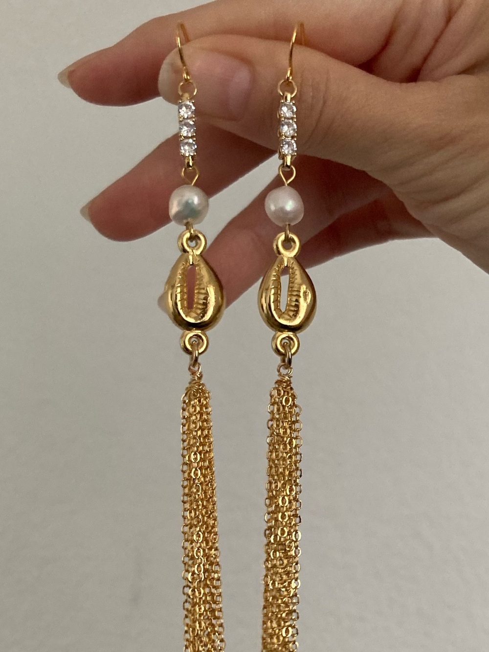 Vanessa Mooney Pearl earrings cowrie shell beach bohemian boho Coachella jewelry